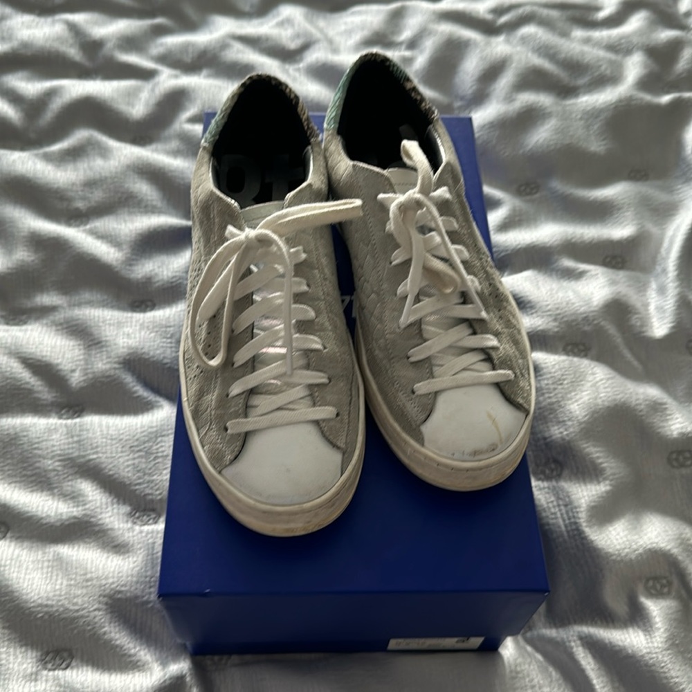 P448 Sneakers